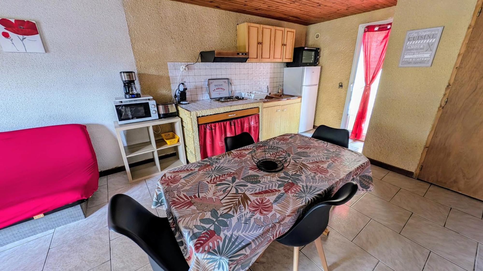 Gite La Capelle Roquefort Des Corbieres Sigean Narbonne Aude Стая снимка