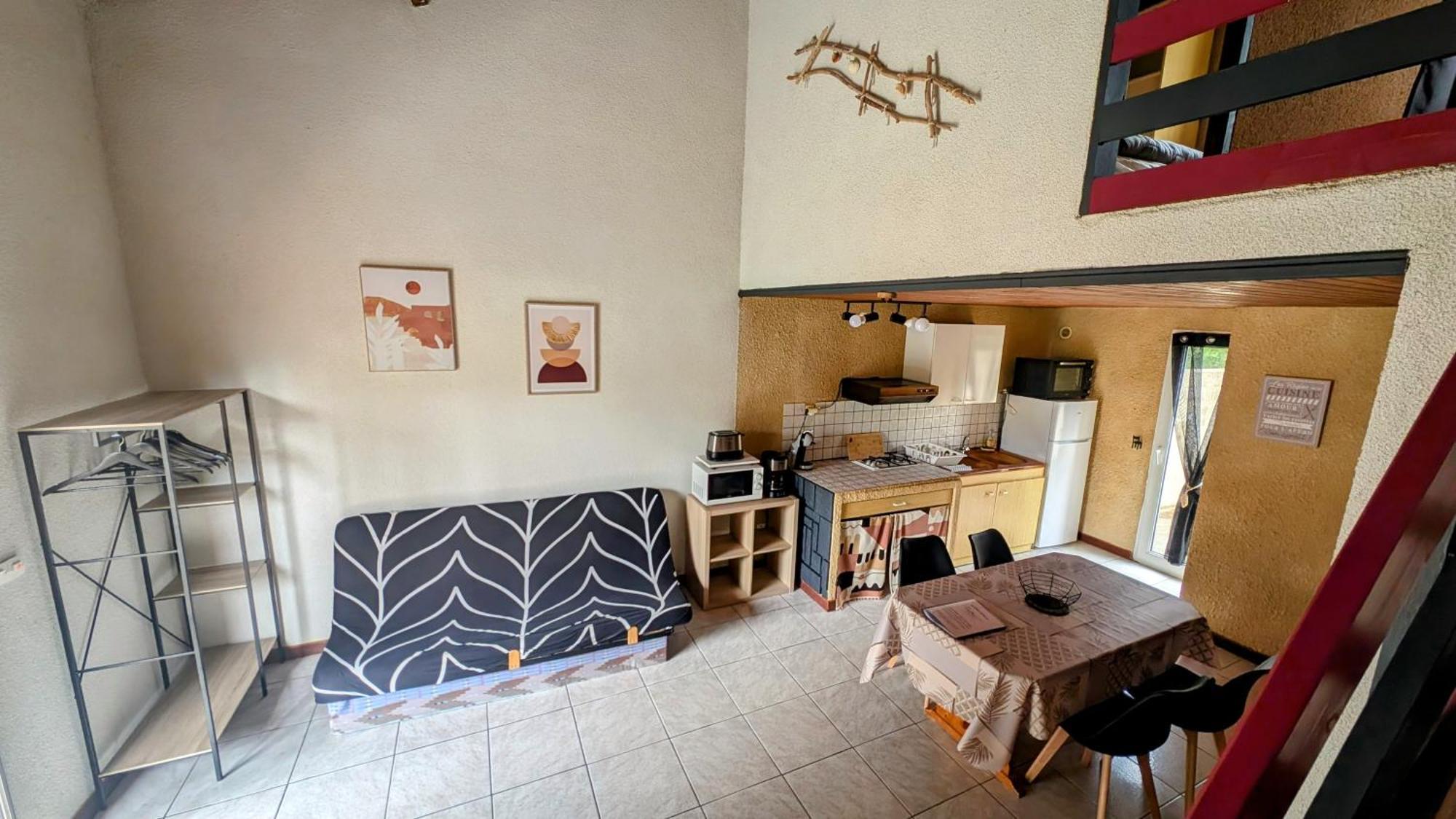 Gite La Capelle Roquefort Des Corbieres Sigean Narbonne Aude Стая снимка
